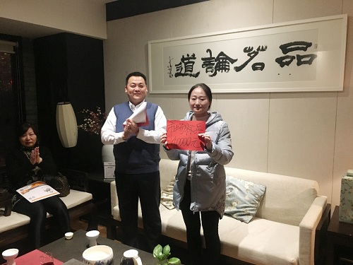 “天上不会掉馅饼，撸起袖子加油干” ——2017年度TST营销中心表彰大会