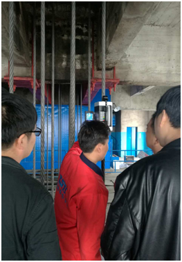 TST猫咪网站在线成人免费看便携式探伤监测系统在平煤集团现场大显身手